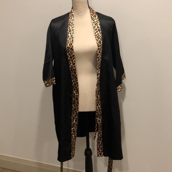 Vintage Charmour lingerie black robe animal print SZ L EUC - Picture 7 of 9